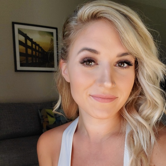 Meet your Posher, Chelsi - Picture 1 of 1